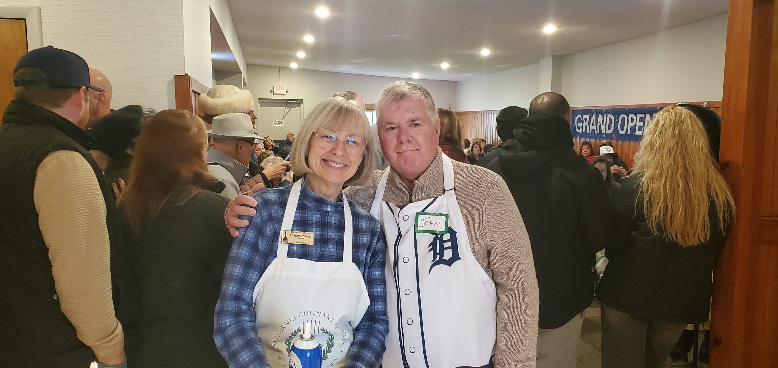 I was honored to join the Zox-Cass Lakeside neighborhood in northern West Bloomfield for a pancake breakfast to celebrate the completion of the Greer Road bridge! 