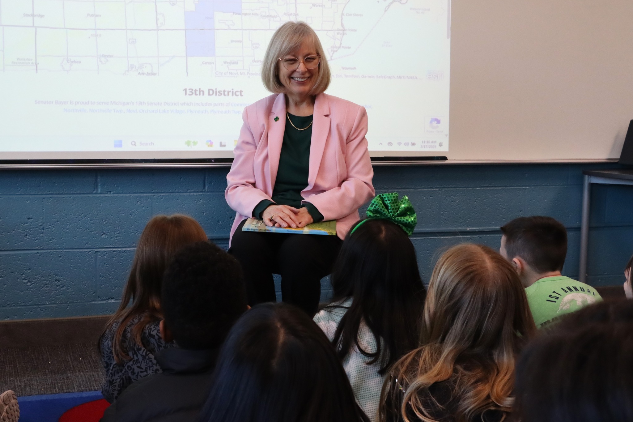 Sen. Bayer visiting students at Walled Lake Elementary during Reading Month in March.