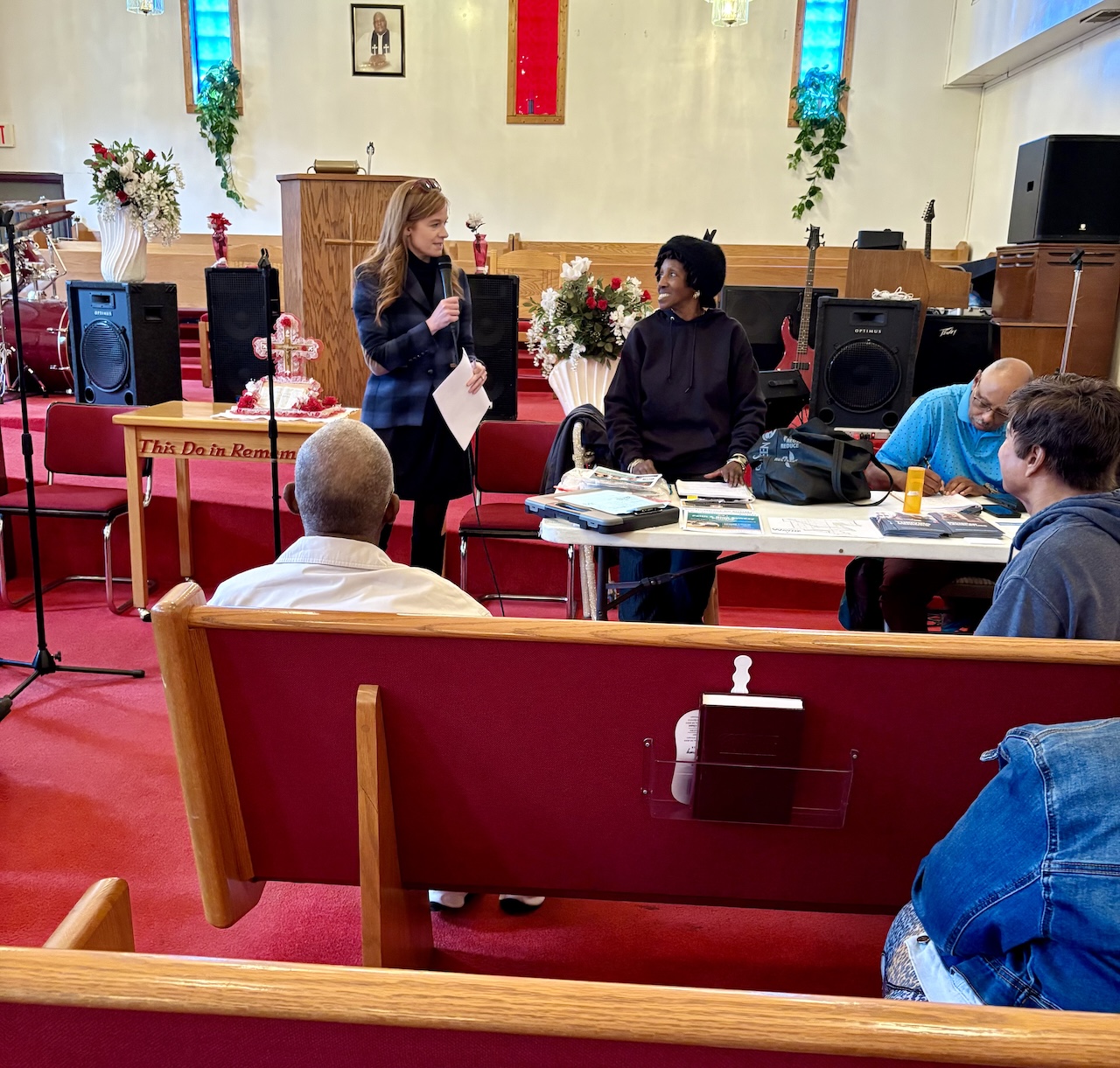 Recently, Senator McMorrow attended a meeting of the Desoto Ellsworth Block Association (DEBA) at Mt. Sion Missionary Baptist Church in Detroit.