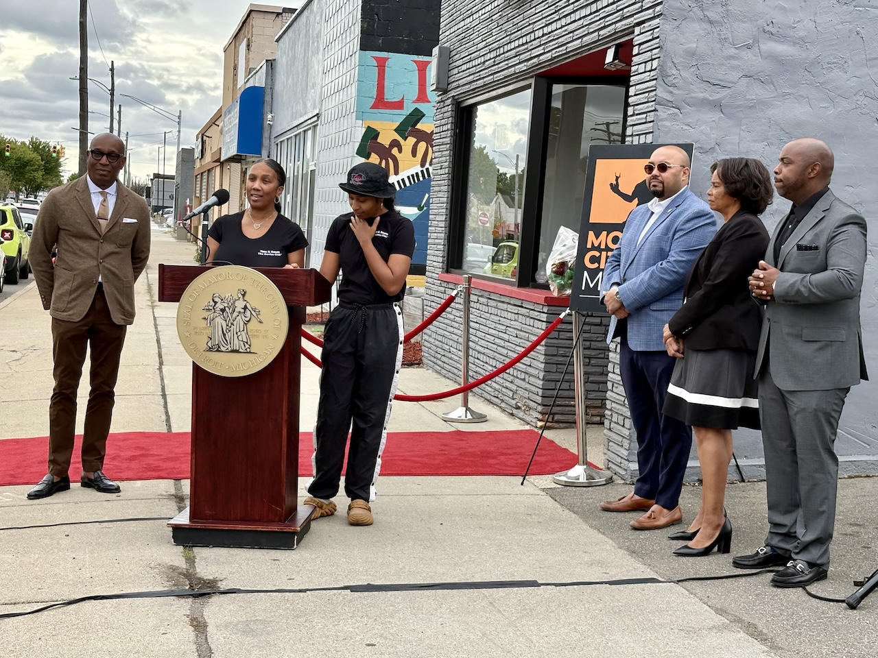 Toss and Sauce is a new fast, casual pizzeria on Detroit’s Avenue of Fashion, owned by Ashley Patton and Cher Slater. 