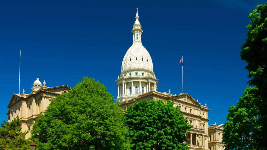 Gov. Whitmer Signs Bipartisan Bills Honoring Blue Star Mothers, Protecting Fair and Free Elections, and Supporting Clean Energy, Among Other Legislation