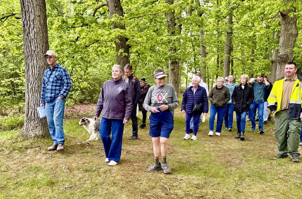 Sen. Sue Shink Continues to Lead the Way at “Walk & Talk” Event, Second Year in a Row 